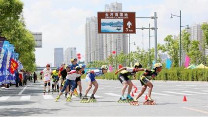滑行江湾路 领略松北好风光 看看哈尔滨之夏的轮滑马拉松!